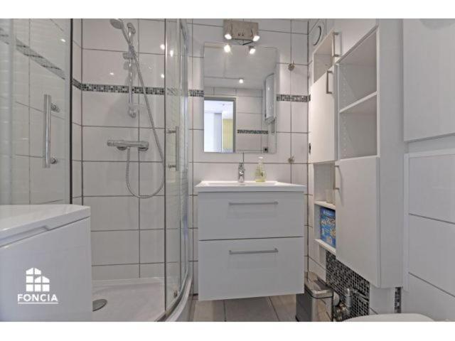 Appt T2 en Duplex, piscine, parking privé à 200 m de la plage! Palavas-les-Flots Extérieur photo